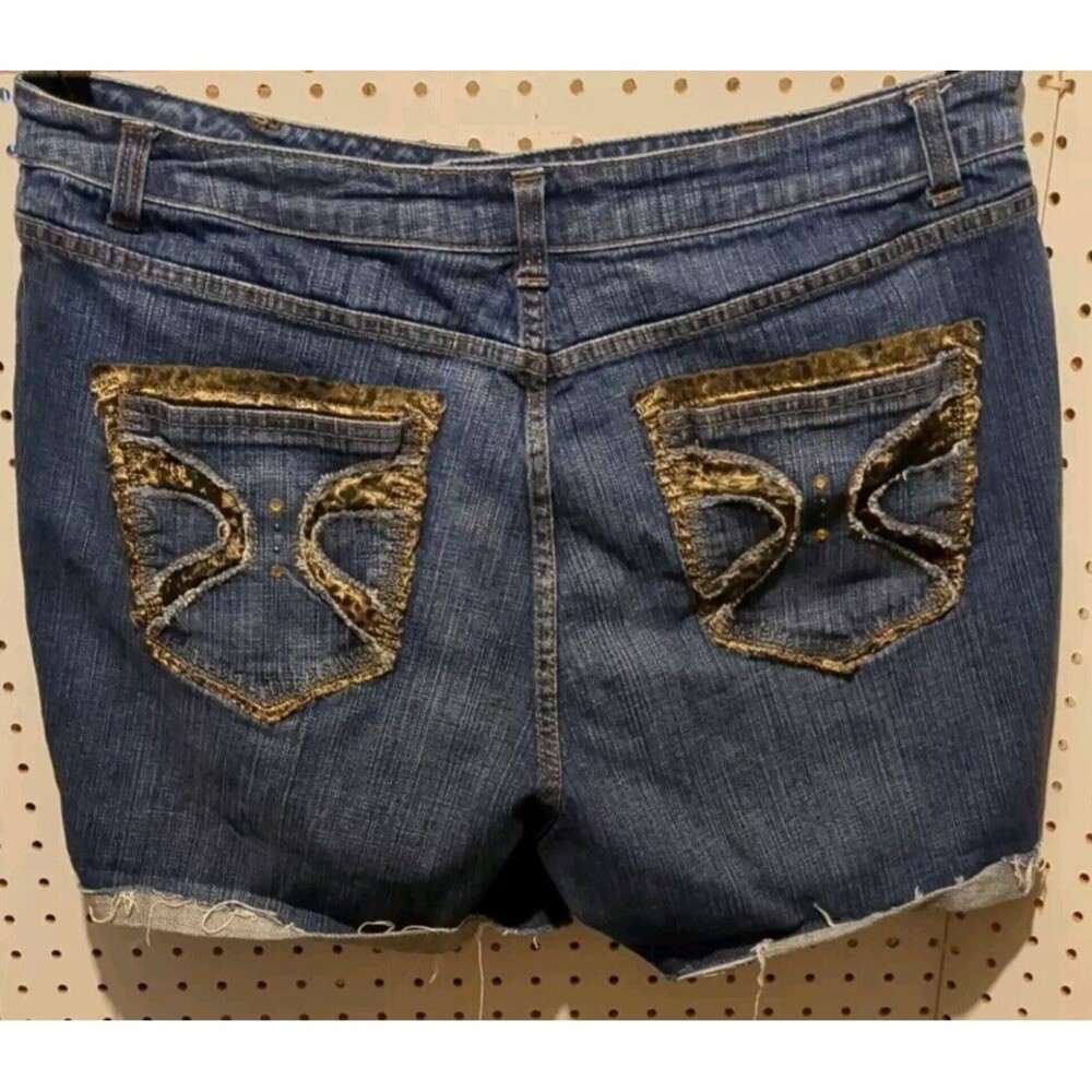 Ashley Stewart Shorts 20W Cutoff Animal Print